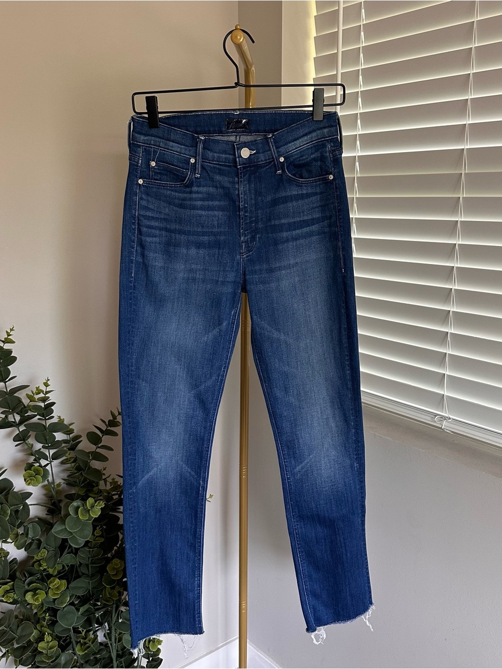 MOTHER Jeans The Mid Rise Dazzler Ankle 28